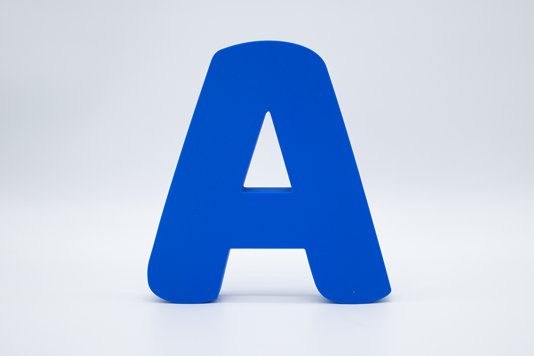 Letra 3D Azul Oscuro
