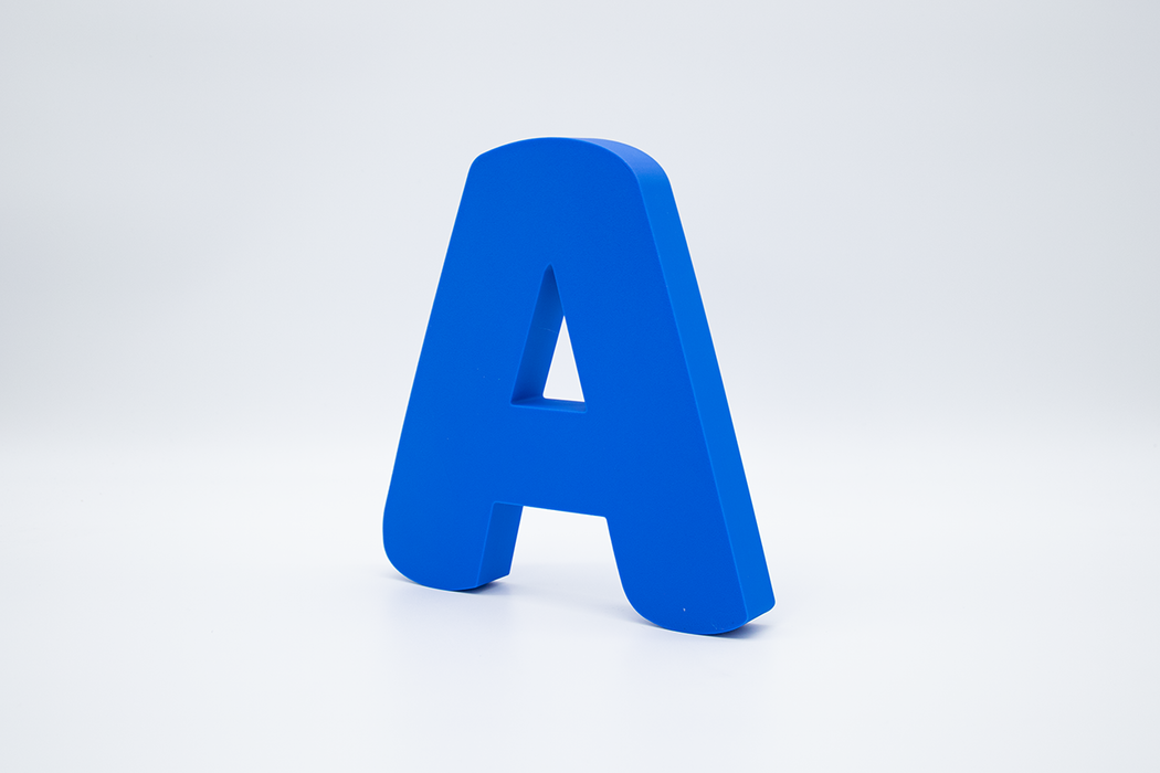 Letra 3D Azul Oscuro