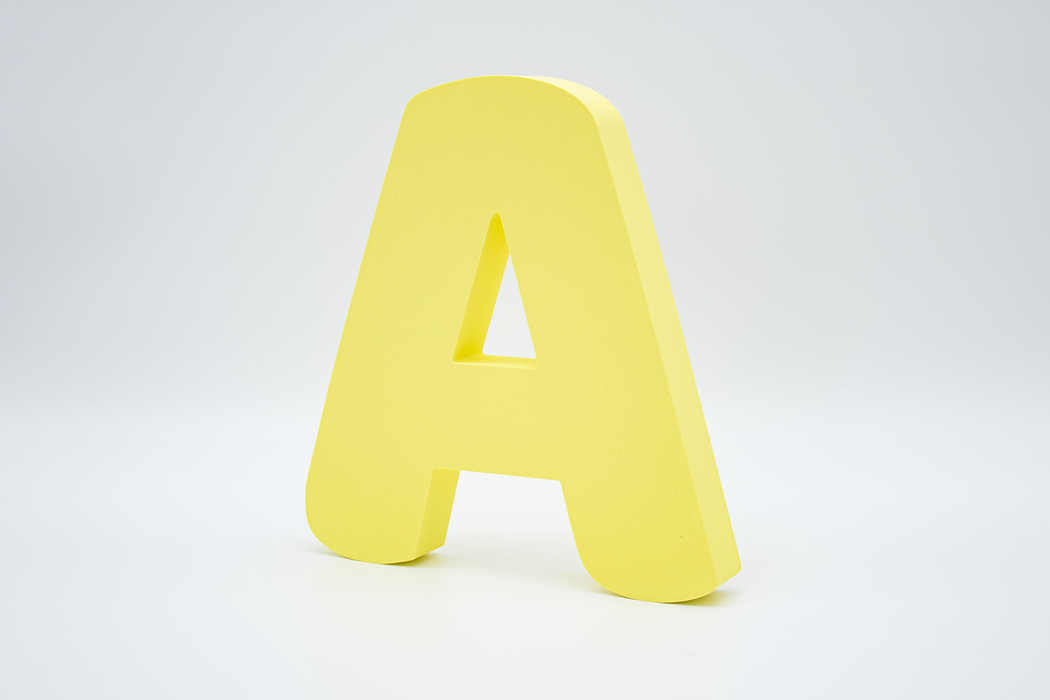 Letra 3D Amarillo Claro Pastel