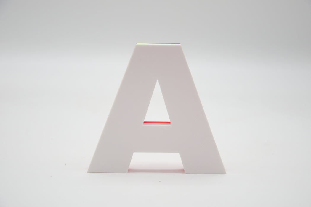 Letra 3D Blanco-Rojo