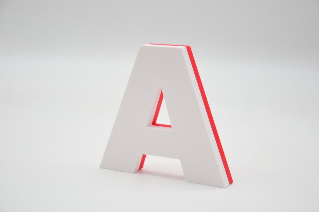 Letra 3D Blanco-Rojo