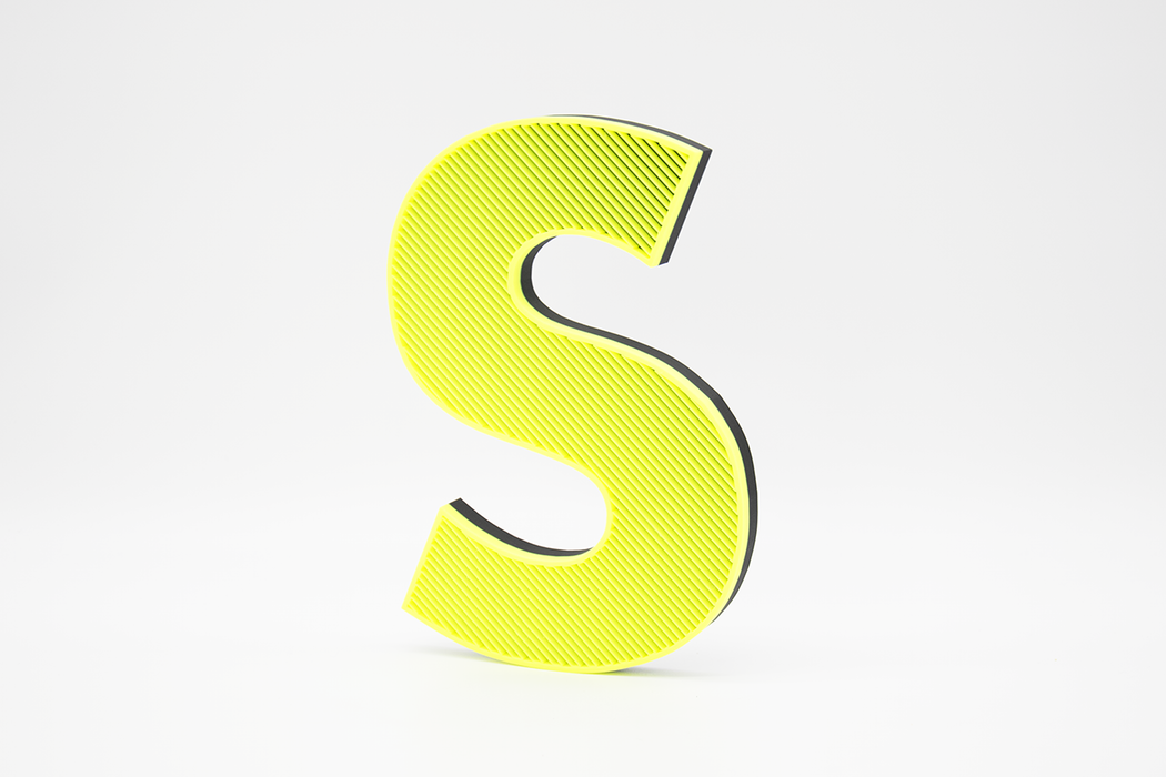 Letra 3D Amarillo FLuor-Negro Let´s Color