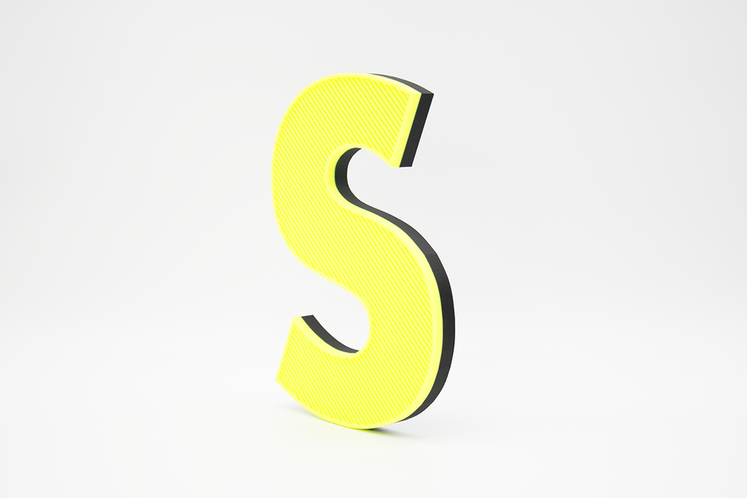 Letra 3D Amarillo FLuor-Negro Let´s Color